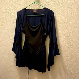 Bell sleeve lace up lop